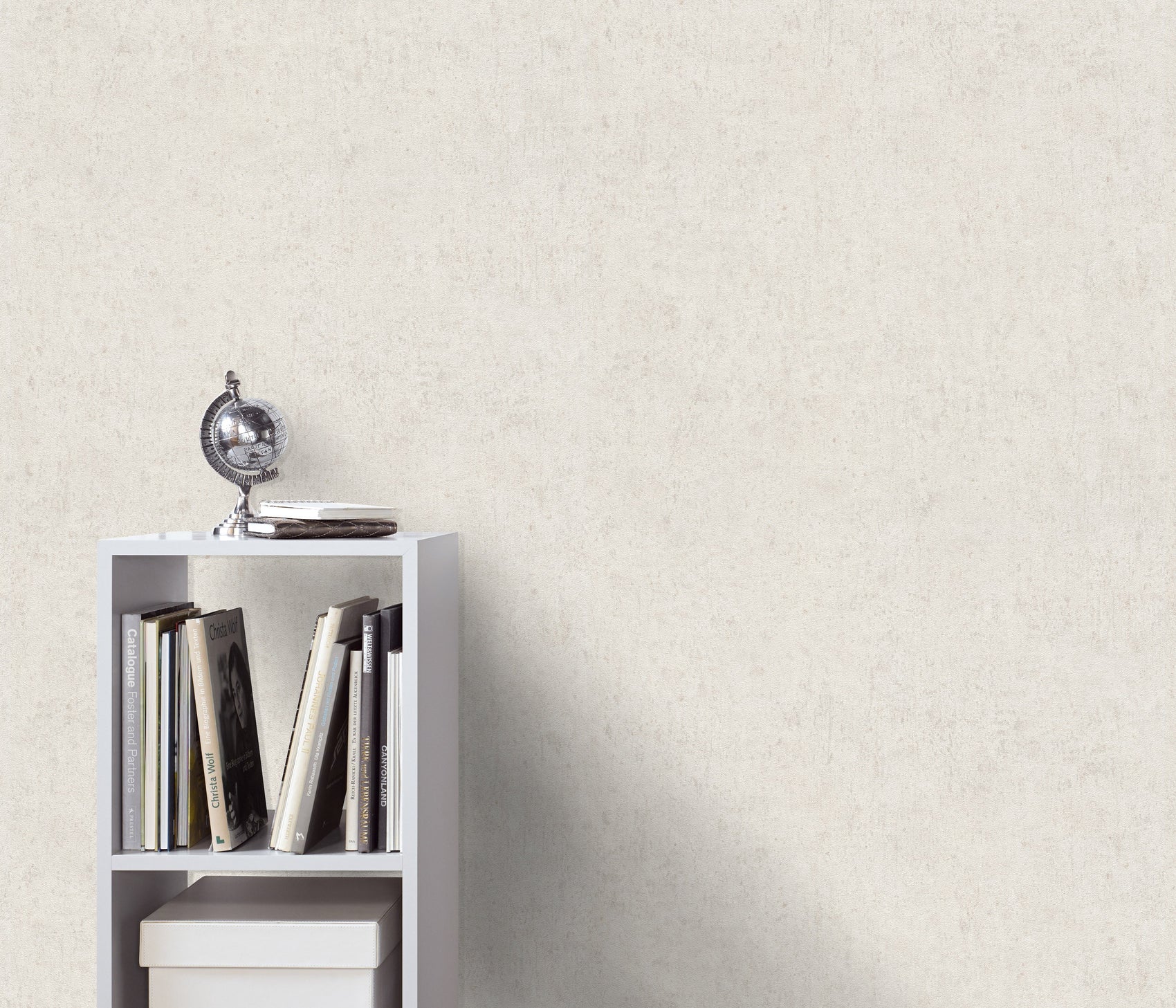 Beige Uni - ER14-0418 - Image2 - Play of Light - 1041814