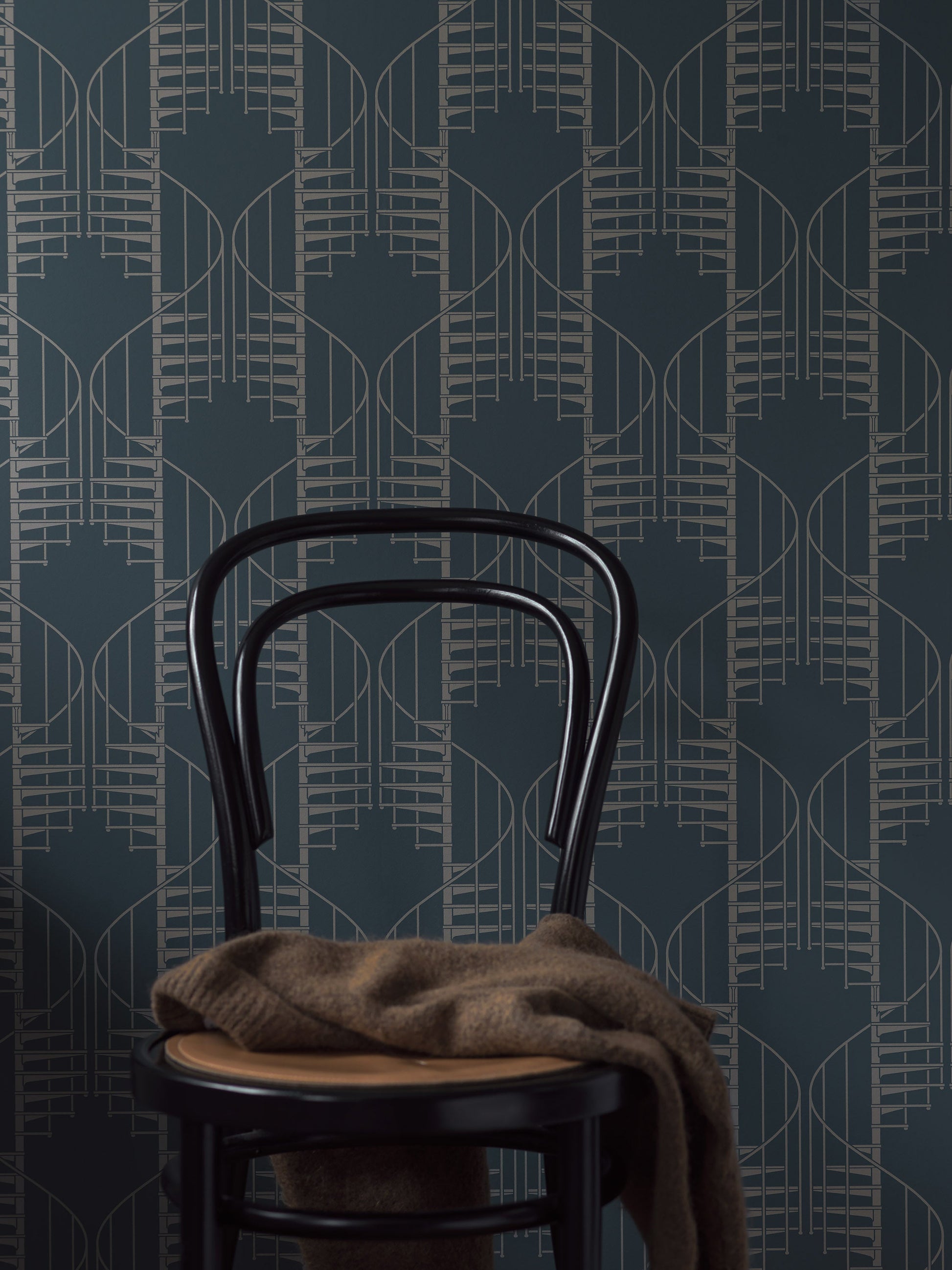 Blauw Art Deco - BS82-0122 - Image2 - Treasured - 2282