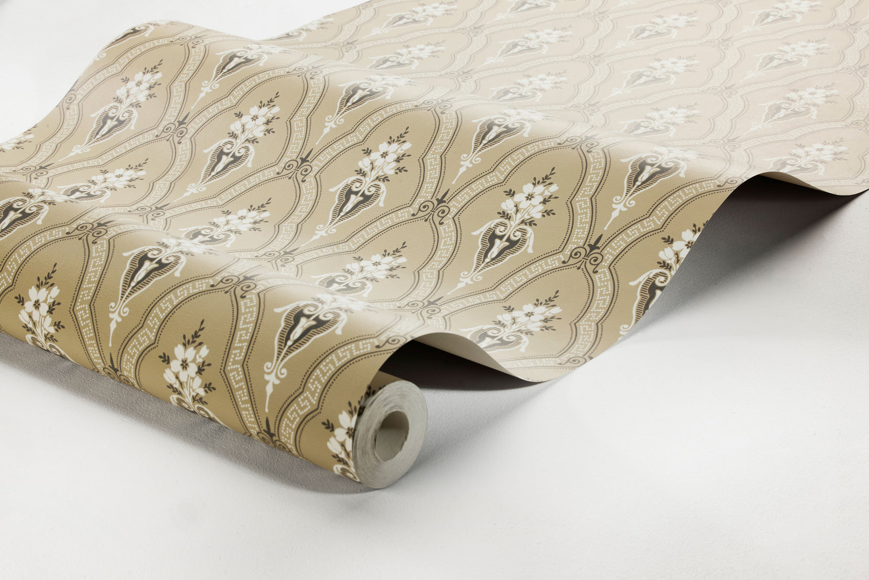 Bruin Klassiek - BS64-0141 - Image3 - Alla Tiders Hus - 4164