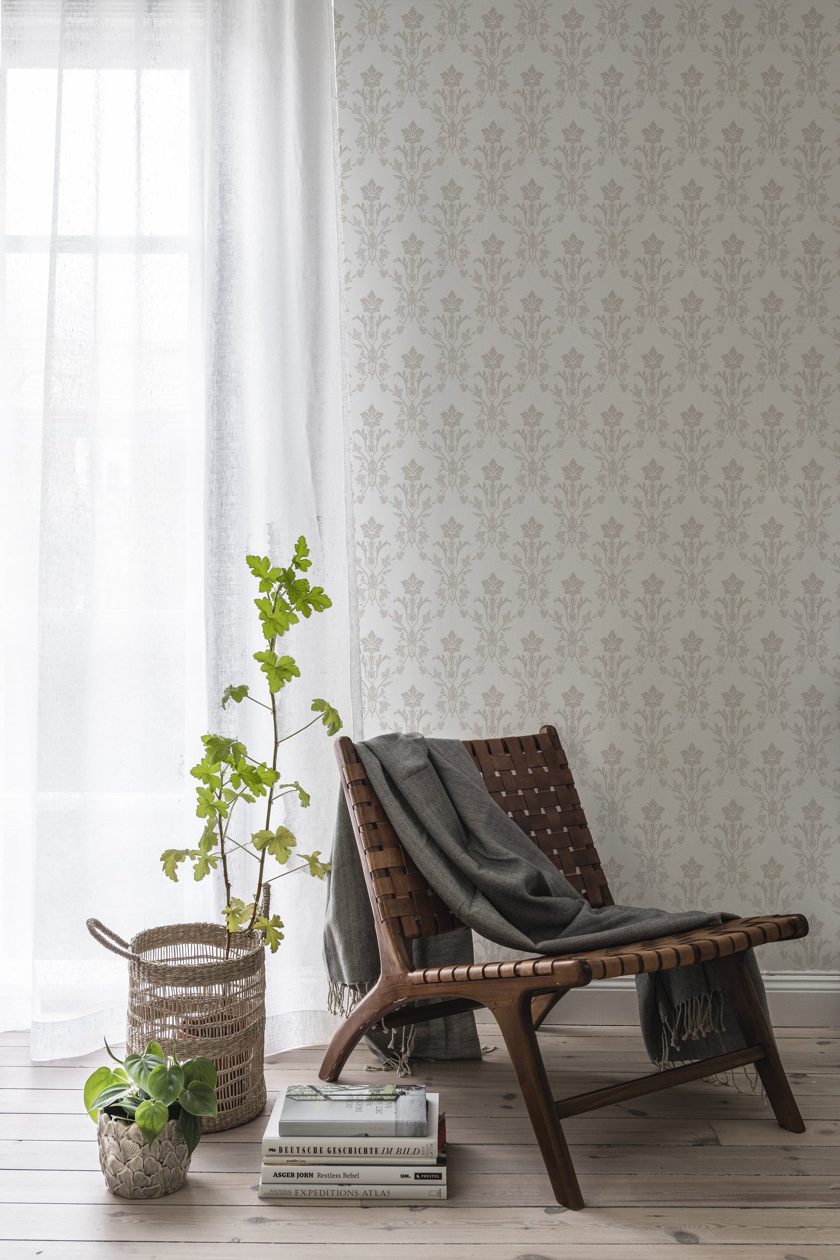 Wit Klassiek - DU01-0677 - Image2 - Blommor & Blad - 677-01